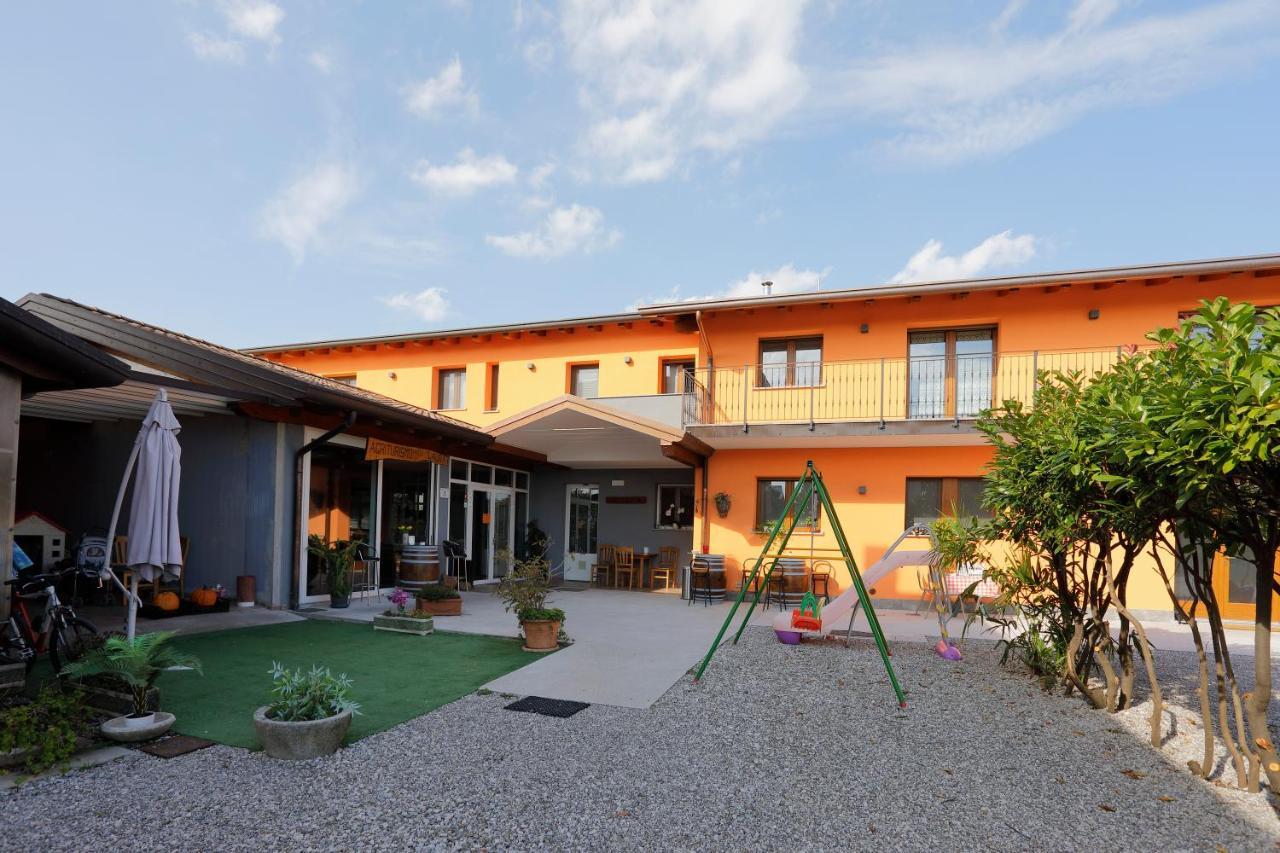 Agriturismo Da Laura Povoletto Luaran gambar